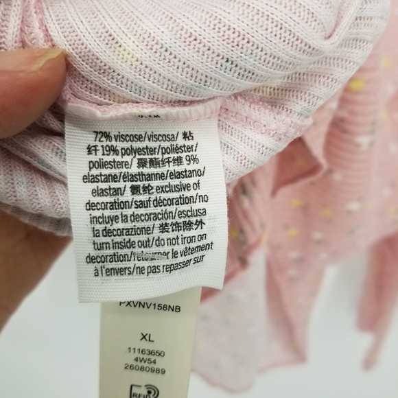 VS PINK Cozy Sleepwear Long Sleeve Scoop Neck Ruffle Hem Ribbed Tee Mini Flower - Picture 6 of 6